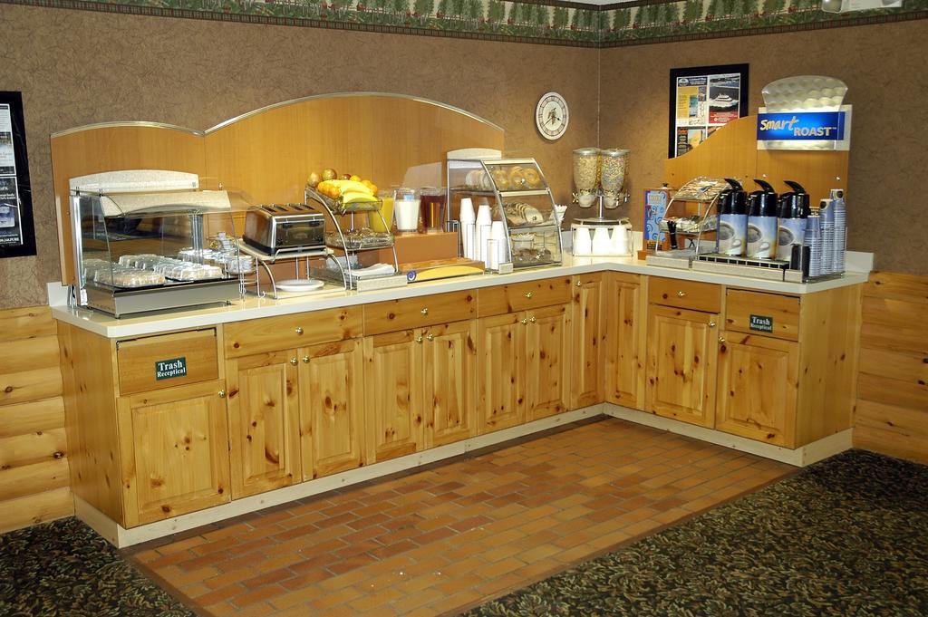 Pellston Lodge ร้านอาหาร รูปภาพ