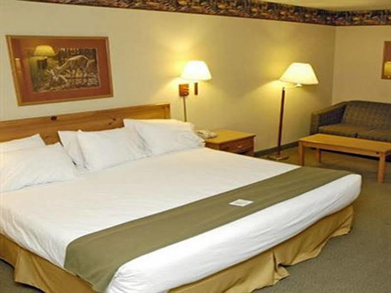 Pellston Lodge ภายนอก รูปภาพ